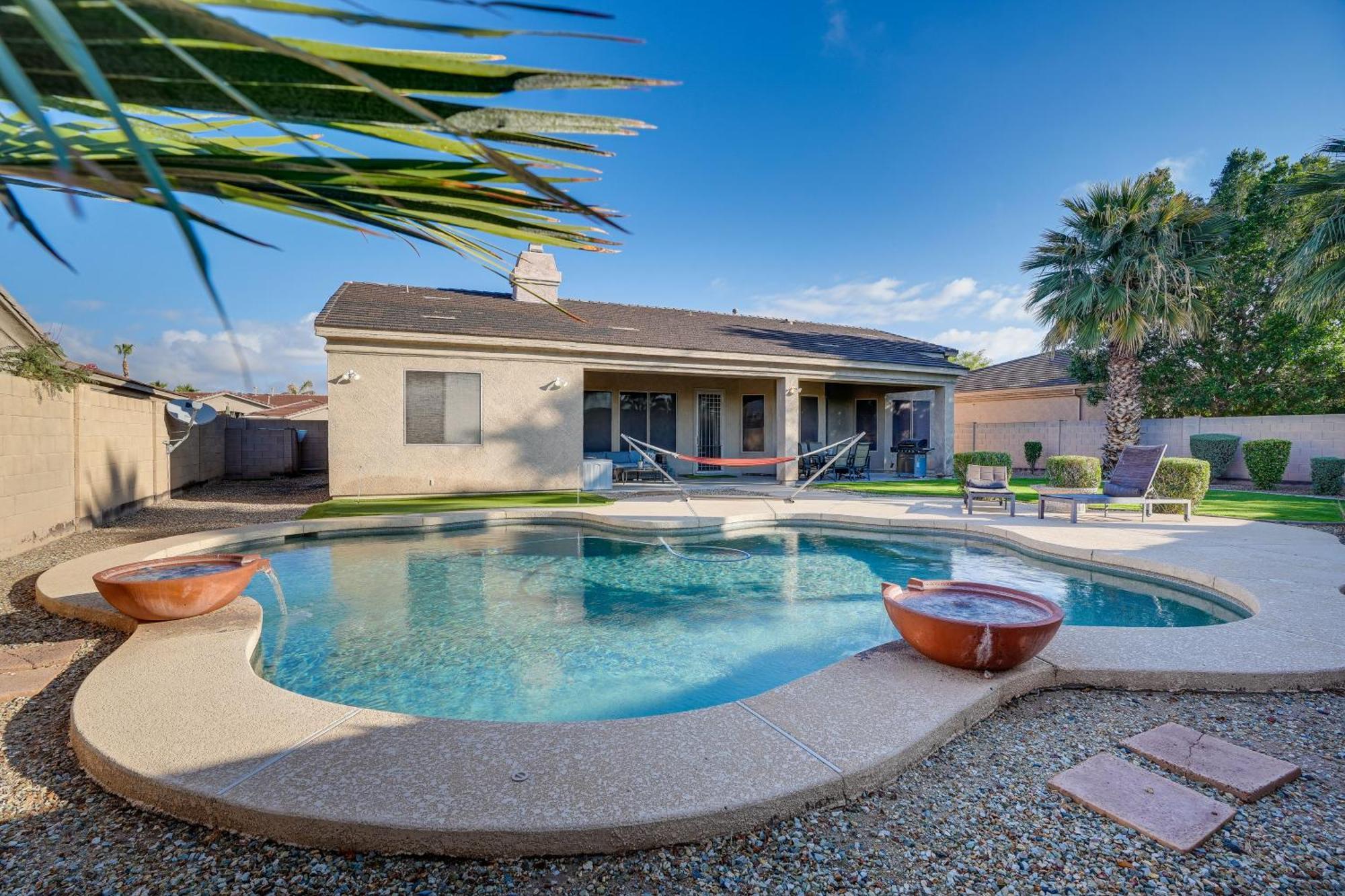 Goodyear Group Getaway With Pool And Putting Green Exterior foto