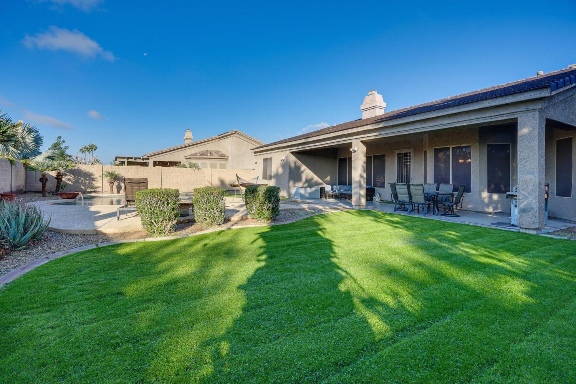 Goodyear Group Getaway With Pool And Putting Green Exterior foto